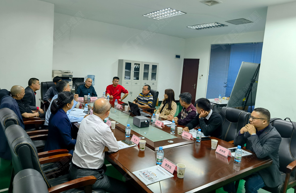 廣西塑料行業(yè)協(xié)會一行蒞臨桂林鴻程參觀指導(dǎo)！